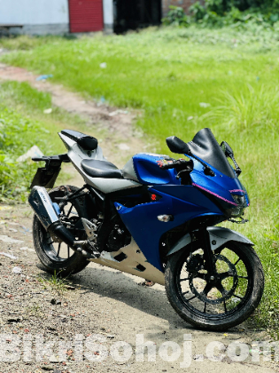 Suzuki Gsxr 150 cc